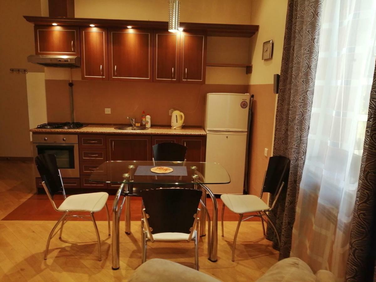 יירבאן Apartments מראה חיצוני תמונה